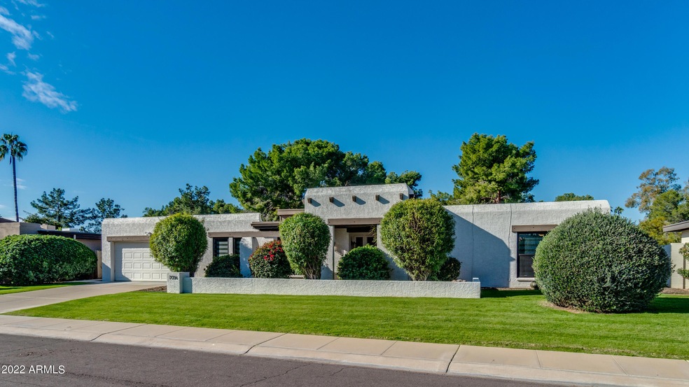 7736 N Via Del Sendero-3