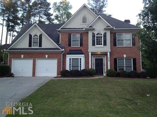 FRONT OF 699 OAKVIEW TRAIL