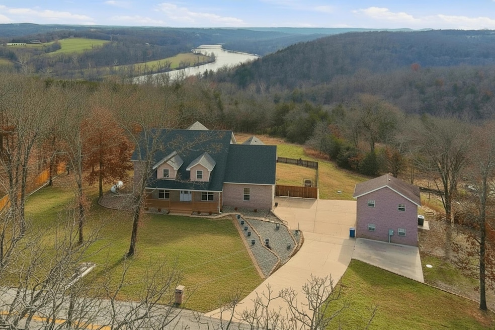 1106 Shary View Rd, Branson, MO 65616 - photo 1