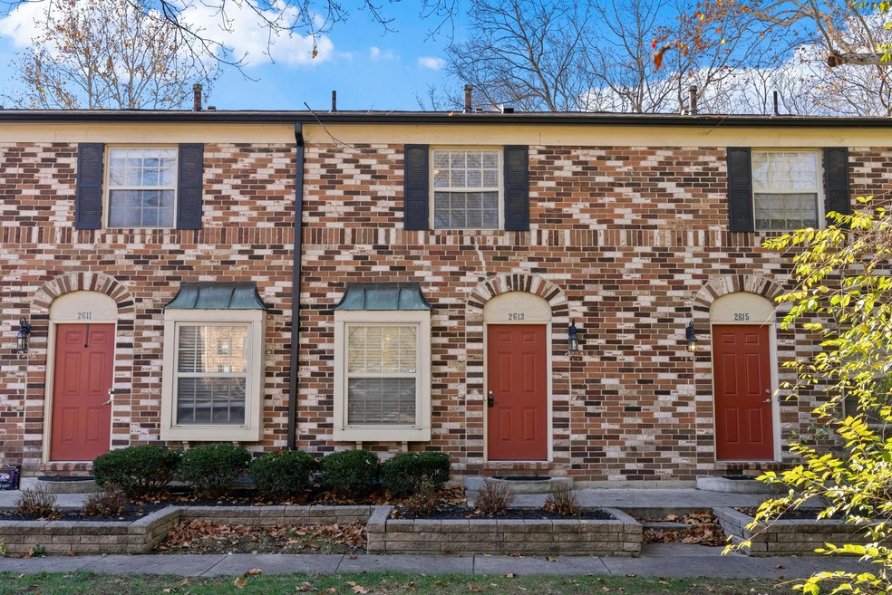 Welcome to 2613 Scioto View Lane!
