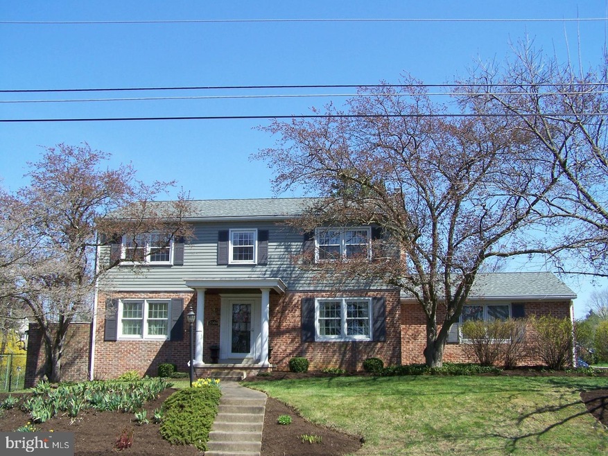 2504 Reedy Rd, Reading, PA 19609 - photo 1