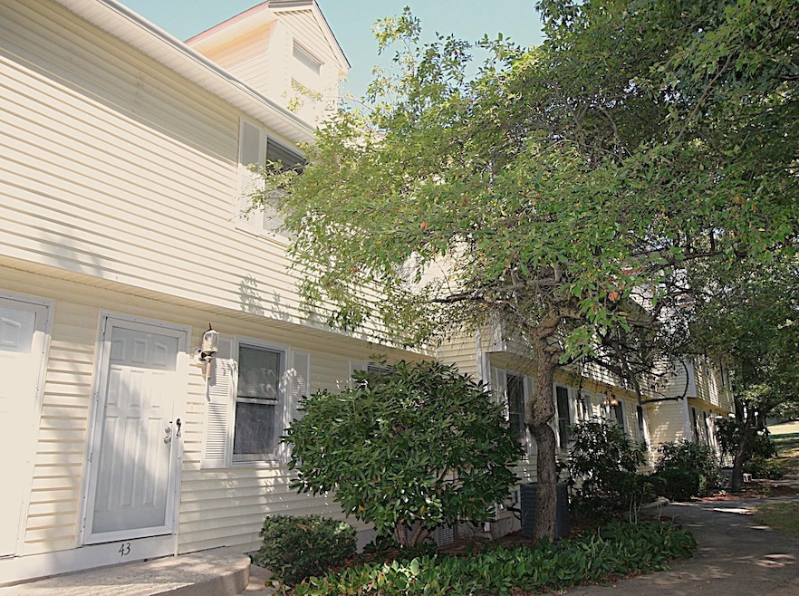 43 Albury Stone Cir unit U197, Nashua, NH 03063 - photo 1