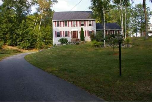 79 Pond St, Newton, NH 03858 - photo 1