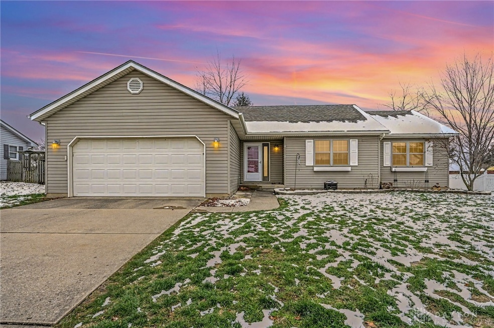 3220 Gardenia Dr, Troy, OH 45373 - photo 1