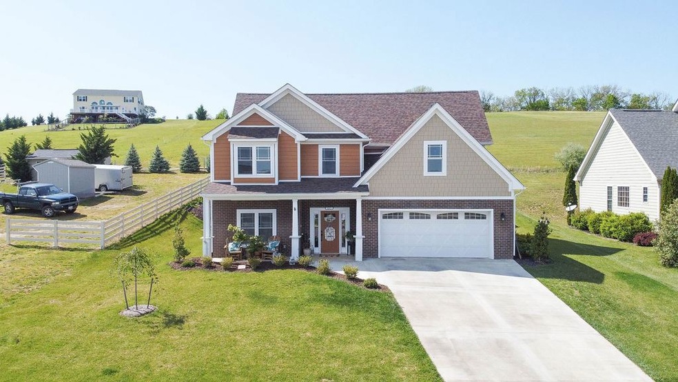 245 Windsor Dr, Fishersville, VA 22939 - photo 1