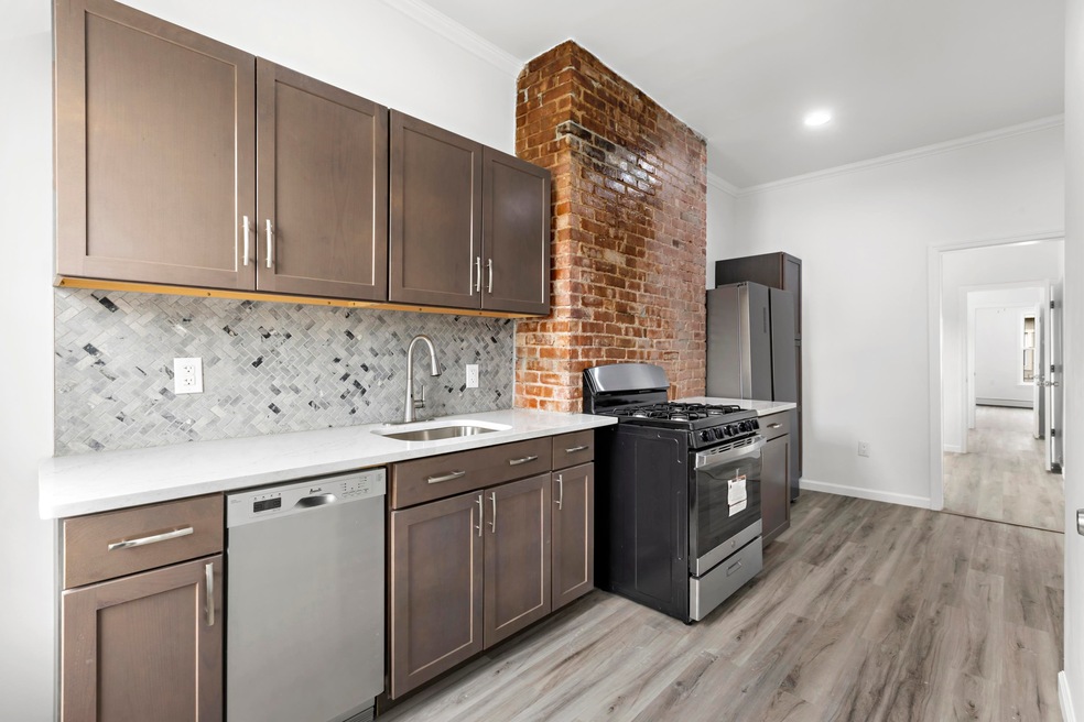 20 St Pauls Ave unit 3R, Jc, Journal Square, NJ 07306 - photo 1