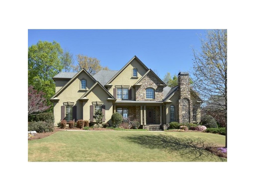 Beautiful executive home on the 12th green