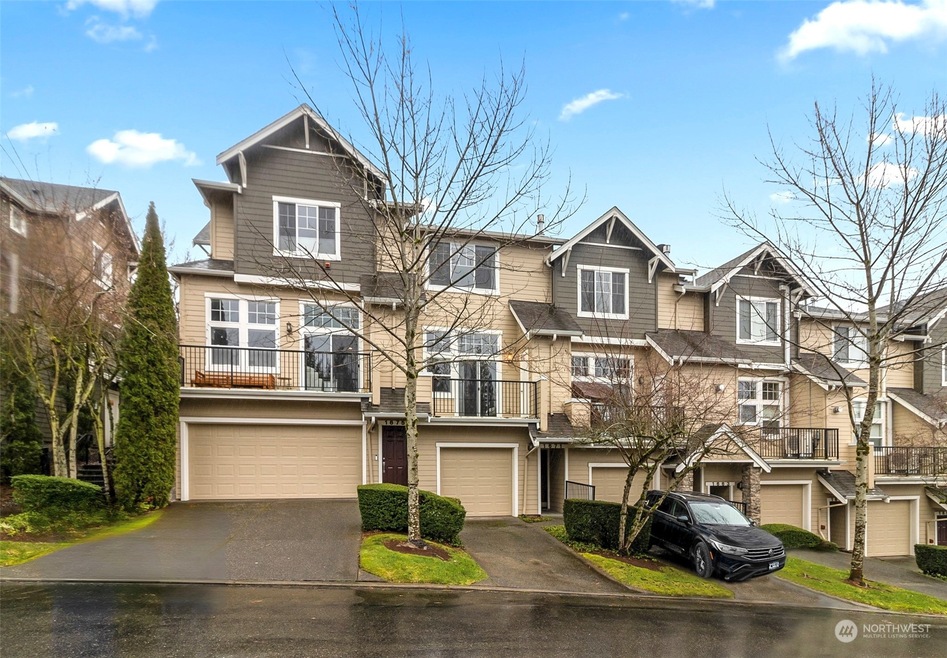 1671 NE Juneberry St Unit 1671