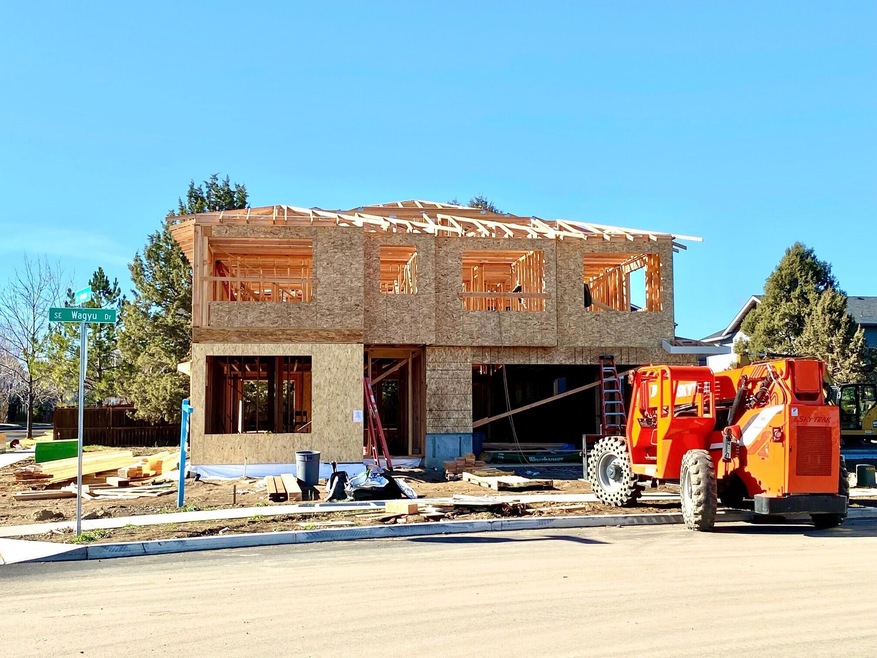 61125 SE Wagyu Dr, Bend, OR 97702 - photo 1