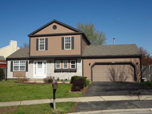 1432 Carleton Cir, Naperville, IL 60565 - photo 1