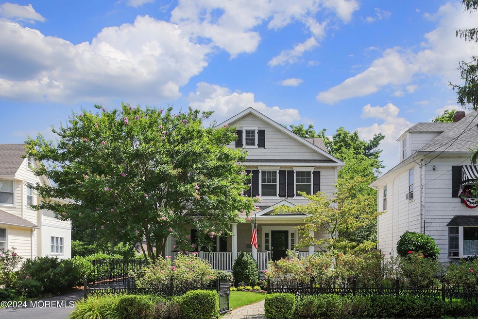 152 E River Rd, Rumson, NJ 07760 - photo 1