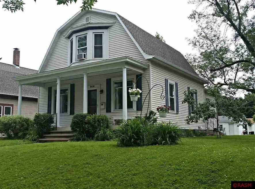 808 N Minnesota St, New Ulm, MN 56073 - photo 1