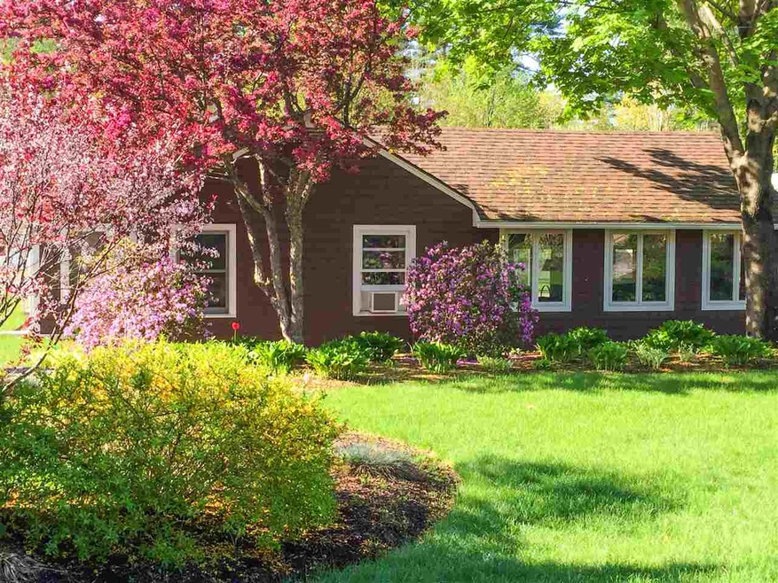 41 Circle Dr, Meredith, NH 03253 - photo 1