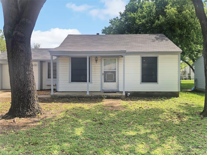114 N Redford Ln, Fort Worth, TX 76108 - photo 1