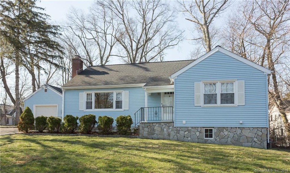 27 Tally Ho Ln, Stamford, CT 06905 - photo 1