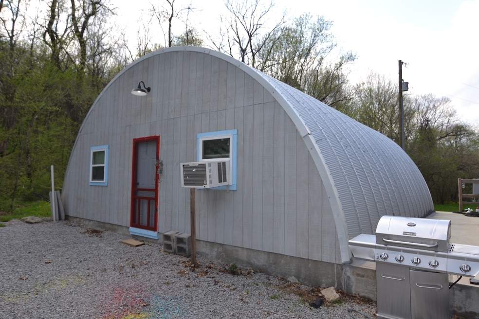 151 Oak Ln, Pulaski, TN 38478 - photo 1