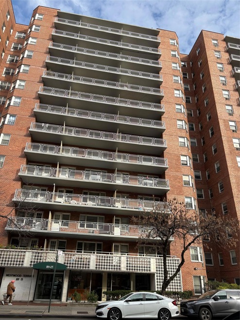 89-15 Parsons Blvd unit 11G, Jamaica, NY 11432 - photo 1