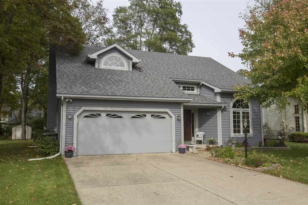 18677 Comanche Dr, South Bend, IN 46637 - photo 1