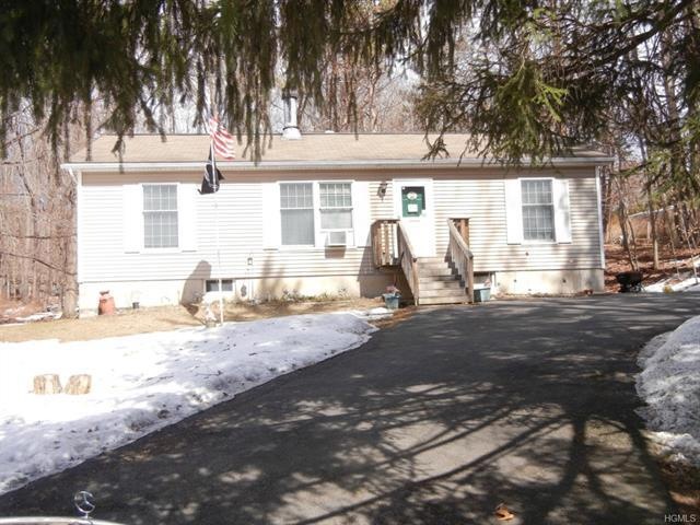 4 Heard Rd, Blooming Grove, NY 10914 - photo 1