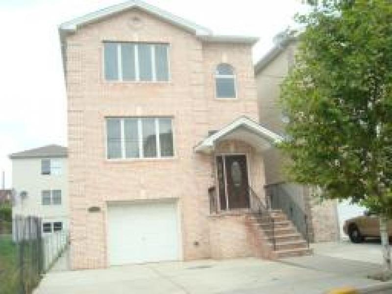 23 Mulock Place, East Newark, NJ 07029 - photo 1