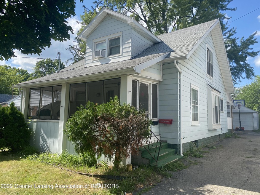 405 E Hodge Ave, Lansing, MI 48910 - photo 1