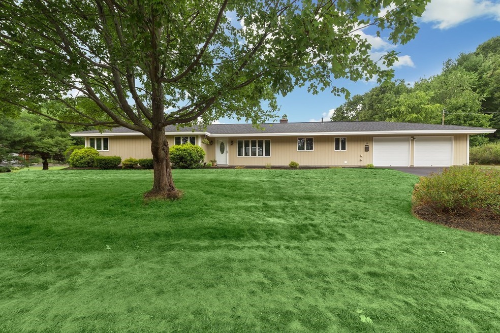 41 Pinewood Dr, Framingham, MA 01701 - photo 1