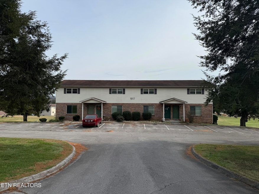 1817 Meadowland Ln, Louisville, TN 37777 - photo 1