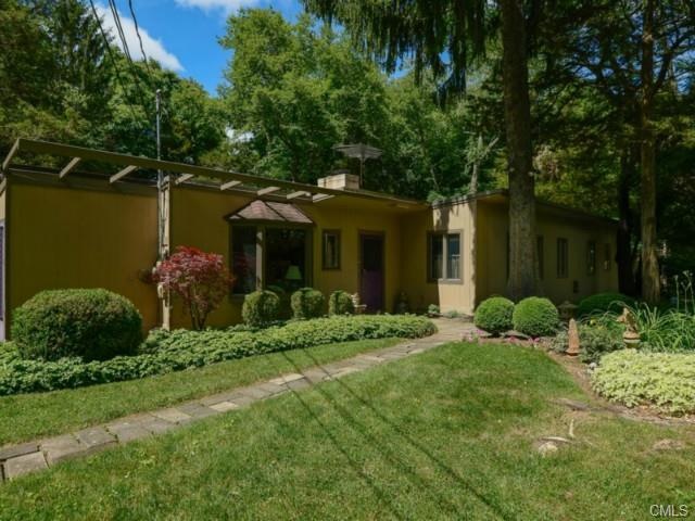 18 Ethan Allen Ln, Stamford, CT 06903 - photo 1