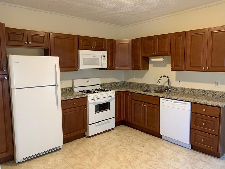 92 Glendale St unit 2, Everett, MA 02149 - photo 1