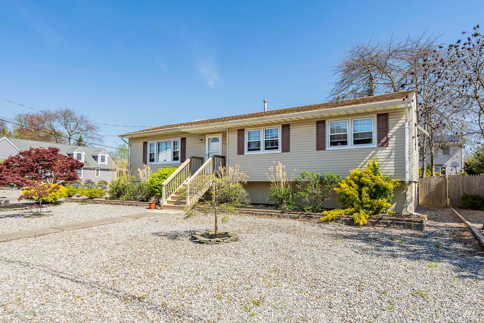 144 Pinewood Rd, Toms River, NJ 08753 - photo 1