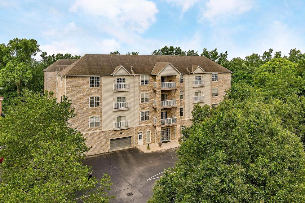 2245 riverside #206-2