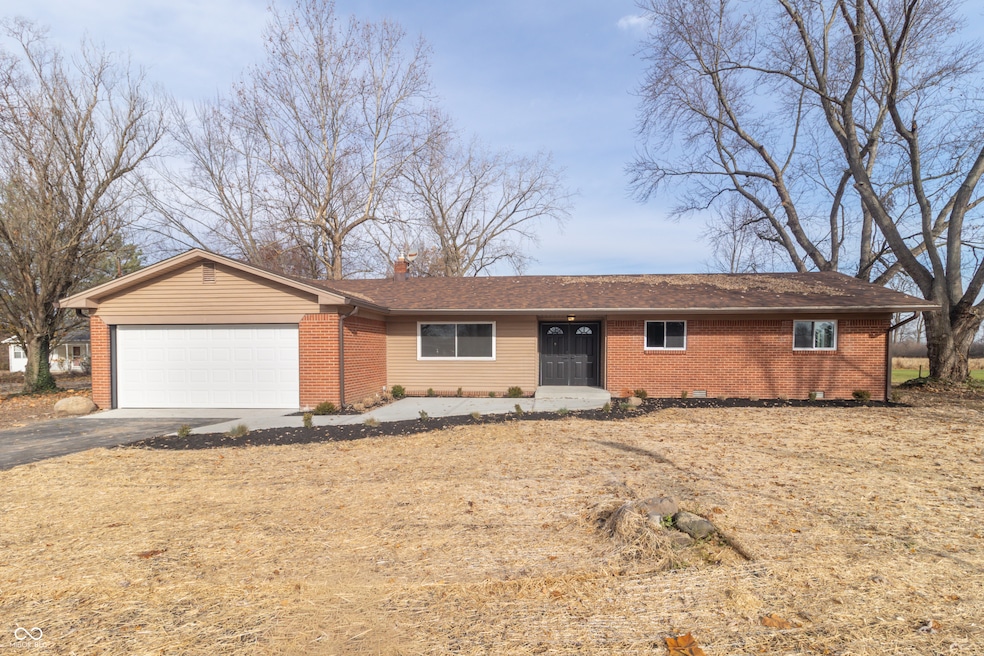 1554 W 1000 N, Fortville, IN 46040 - photo 1