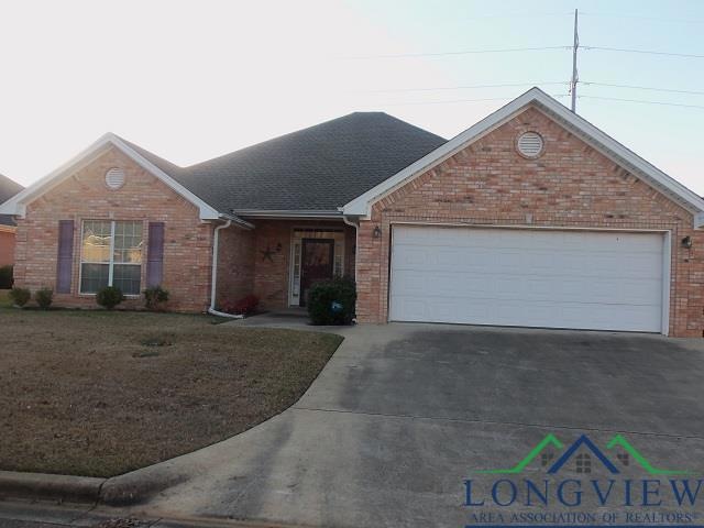 View of front of house featuring a front yard and 