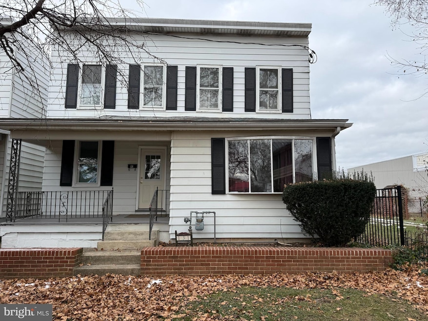 131 & 131 1/2 W King St, Shippensburg, PA 17257 - photo 1