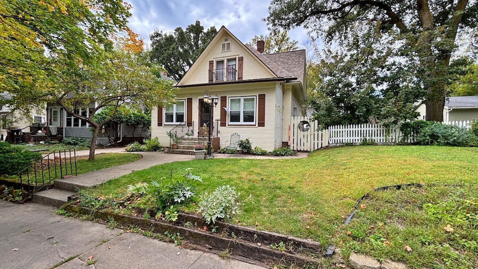 212 2nd St S, Waterville, MN 56096 - photo 1