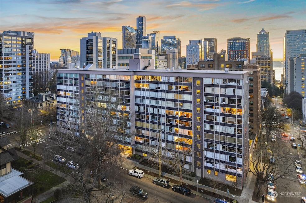 Sutton Place unit 608, Seattle, WA 98101 - photo 1