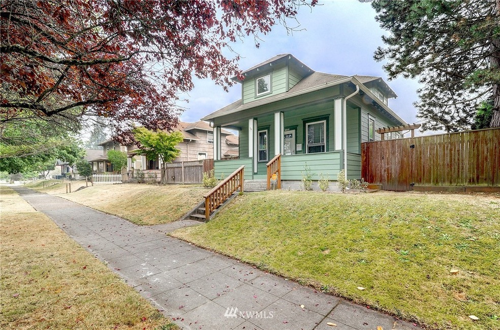 2317 Baker Ave, Everett, WA 98201 - photo 1