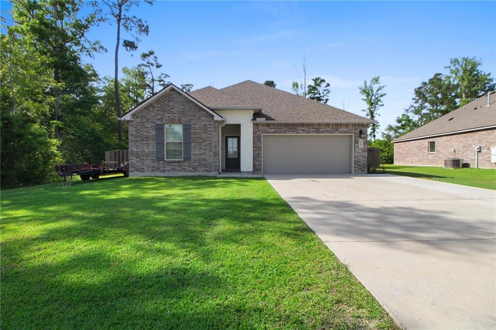 Under Contract $305,000 • Co-Listing Agent