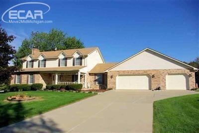 6356 Woodmere Ct, Flint, MI 48532 - photo 1