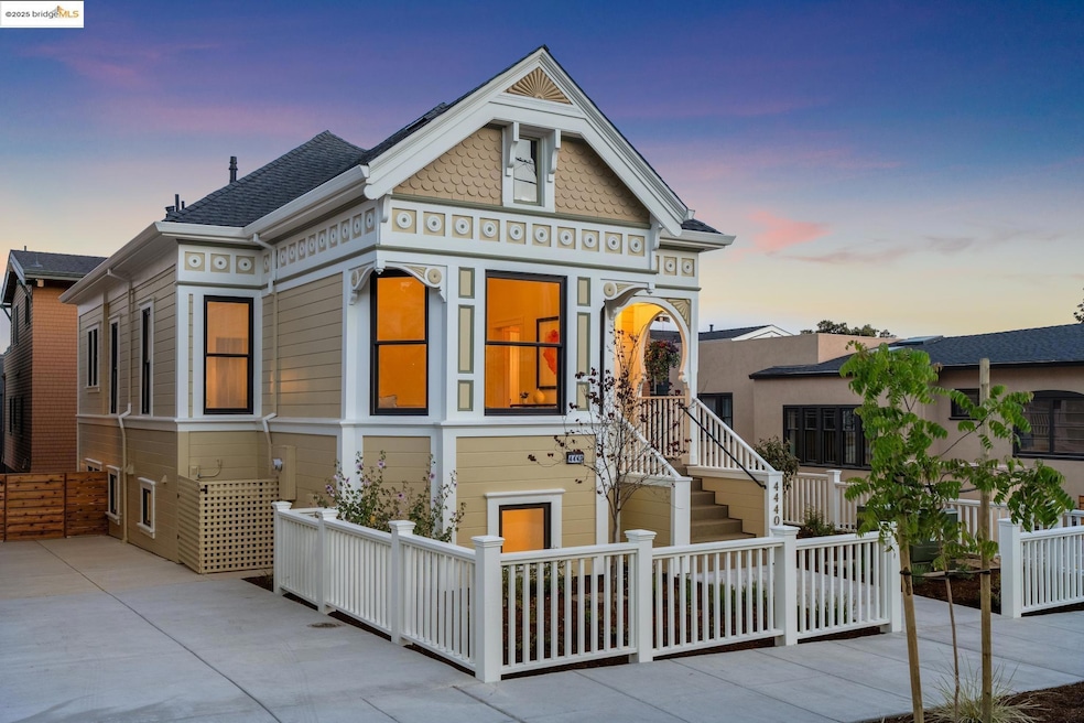 For Sale $1,599,000 • Co-Listing Agent