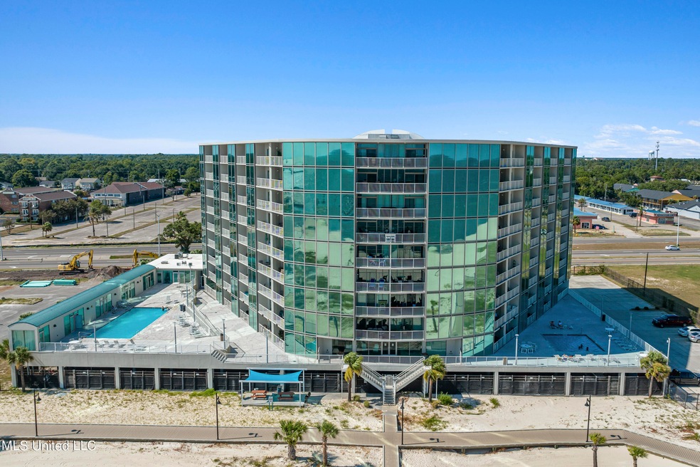 Sea Breeze Condo
