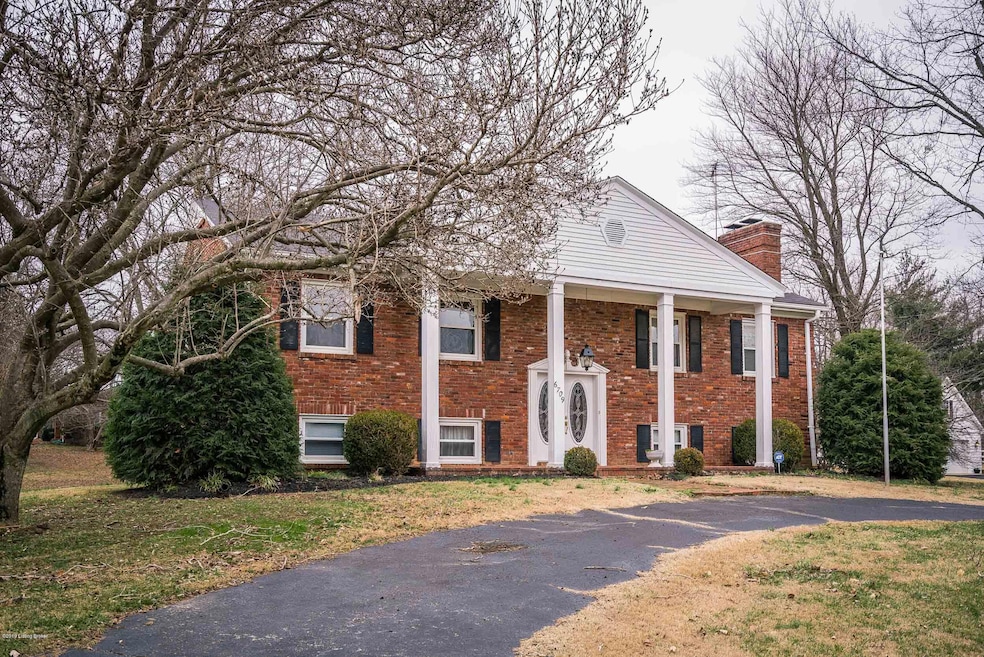 6709 Cooper Chapel Rd, Louisville, KY 40229 - photo 1