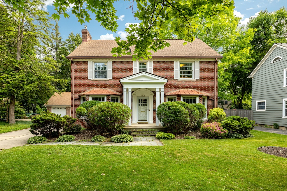 1208 Whittier Rd (3 of 63)