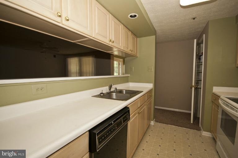 3313 Katewood Ct unit 3313, Baltimore, MD 21209 - photo 1