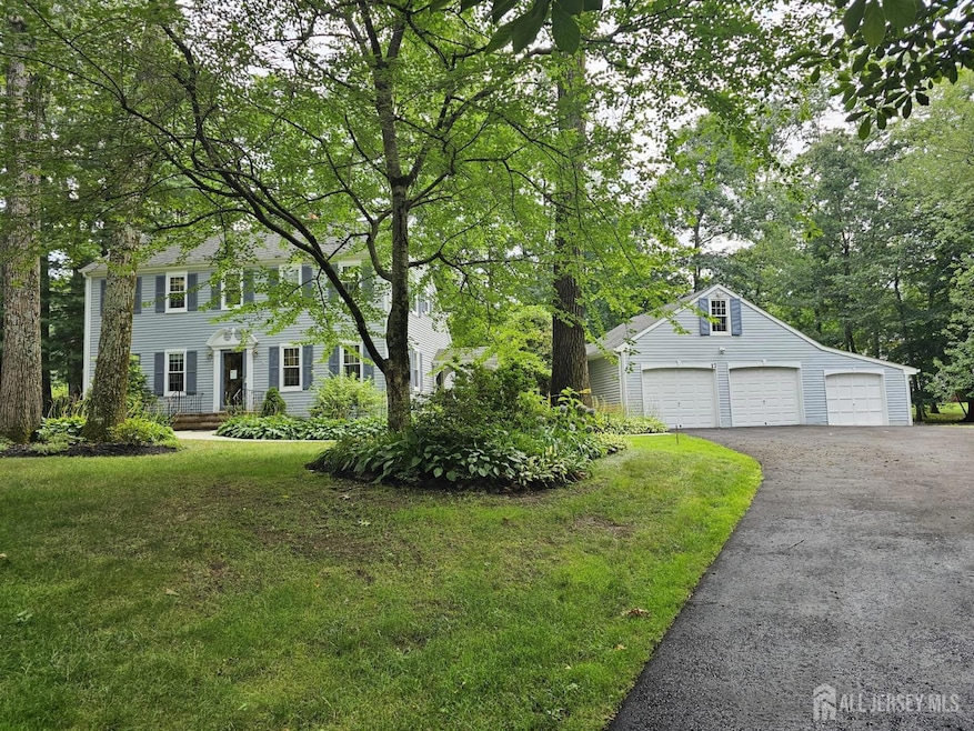 17 Gloucester Ct, East Brunswick, NJ 08816 - photo 1