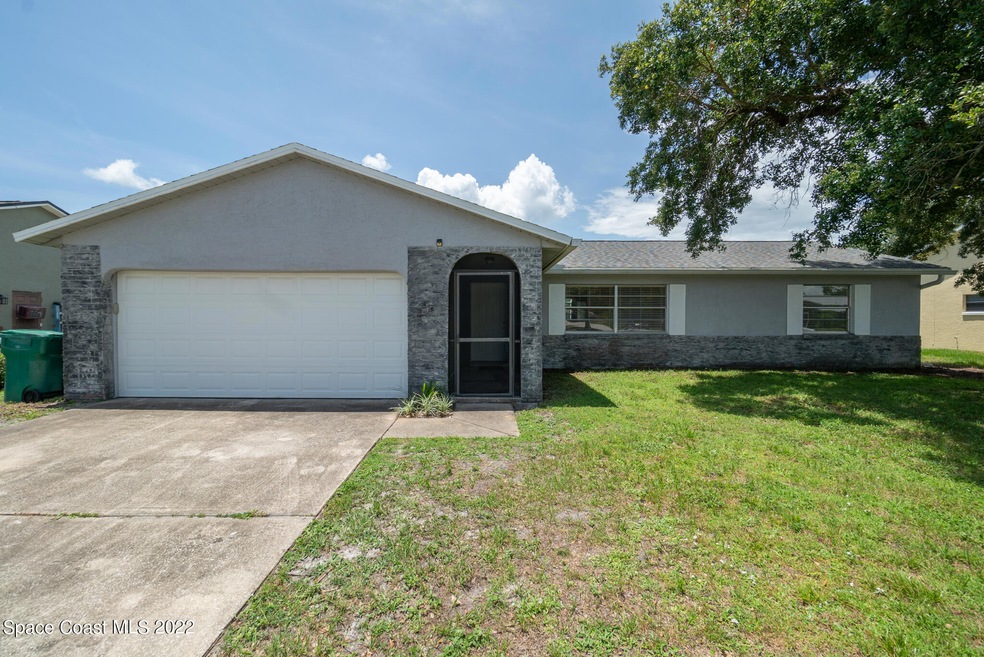 3813 Stonemont Dr, Cocoa, FL 32926-2