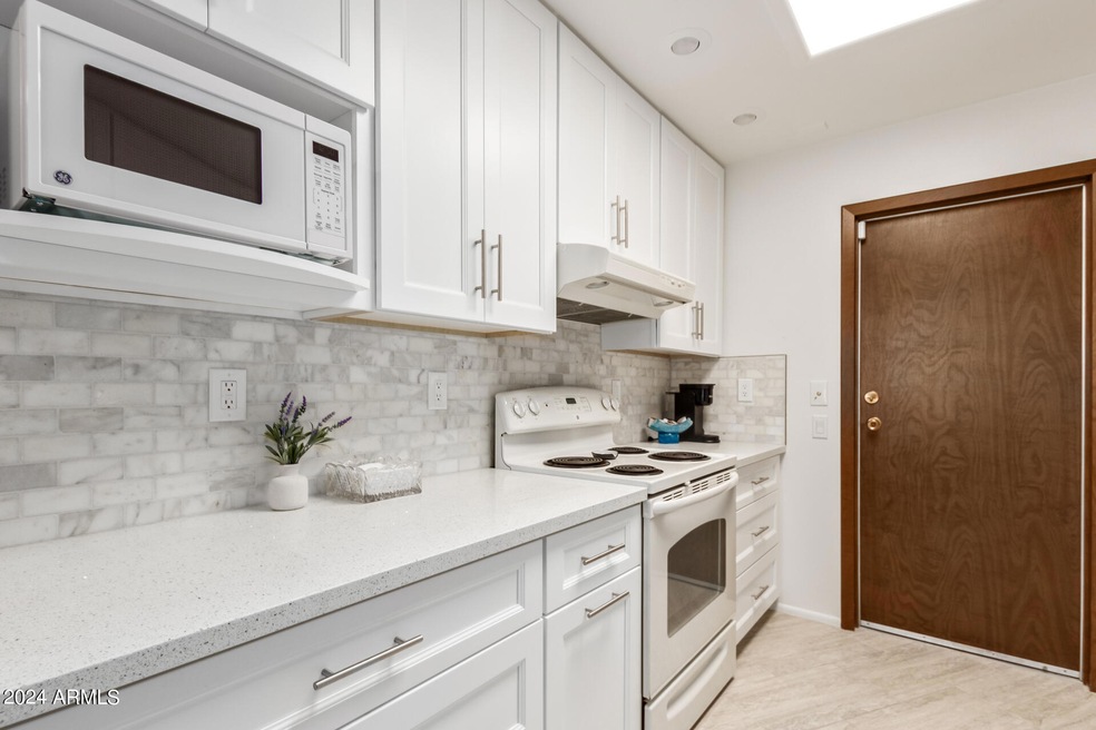 13662 N 110th Ave, Sun City, AZ 85351 - photo 1