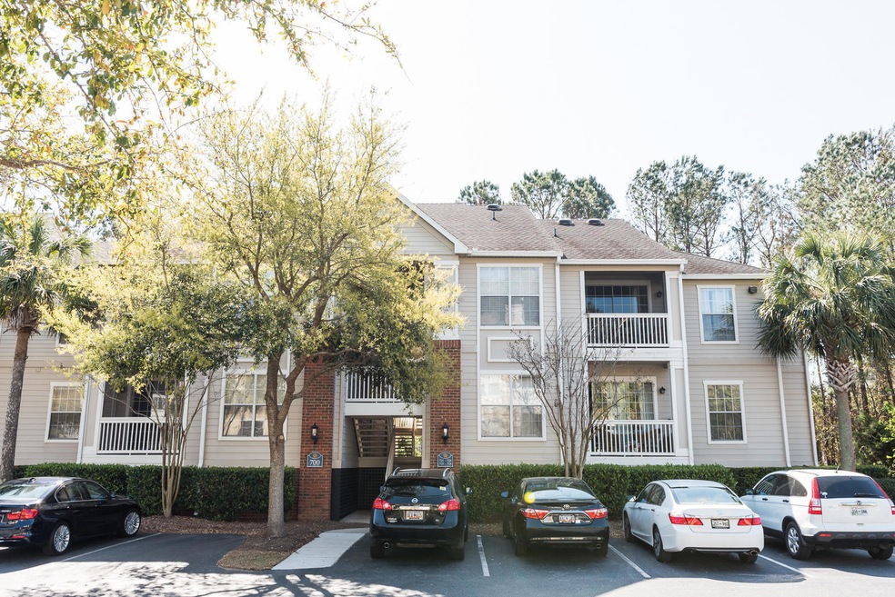 718LongGrove-1