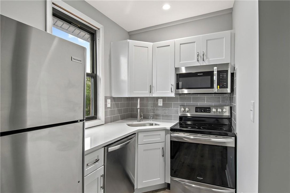 122 Commerce St unit 6, Hawthorne, NY 10532 - photo 1