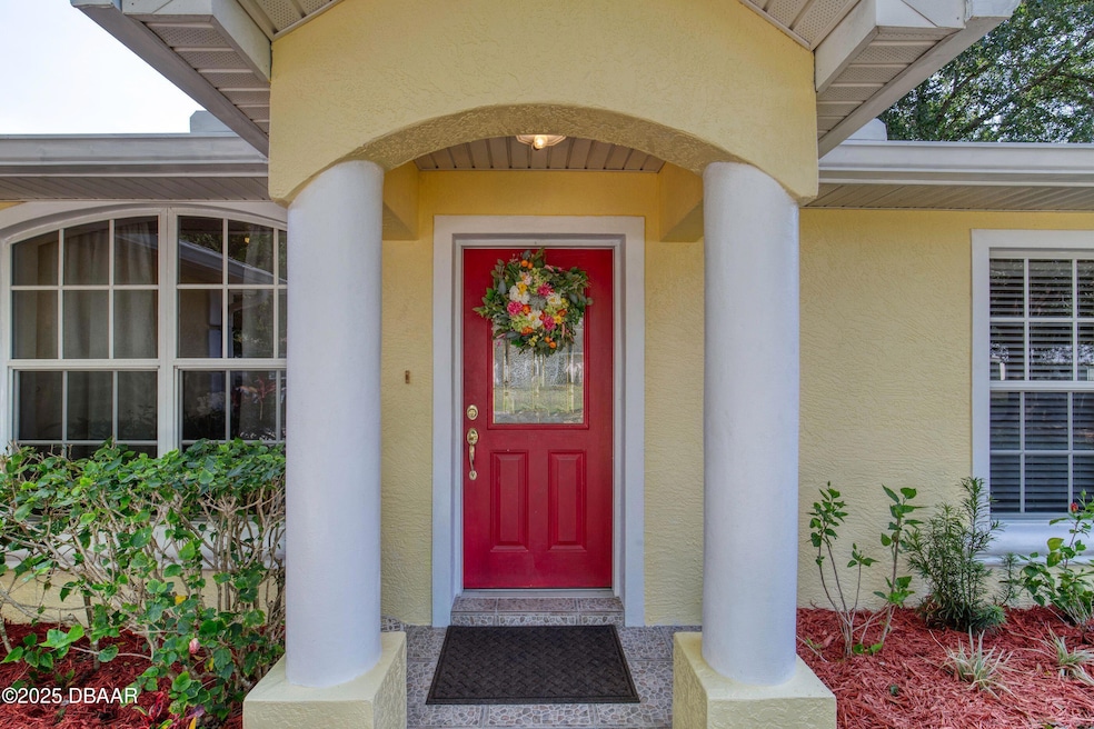 1465 Admiral Front Door area